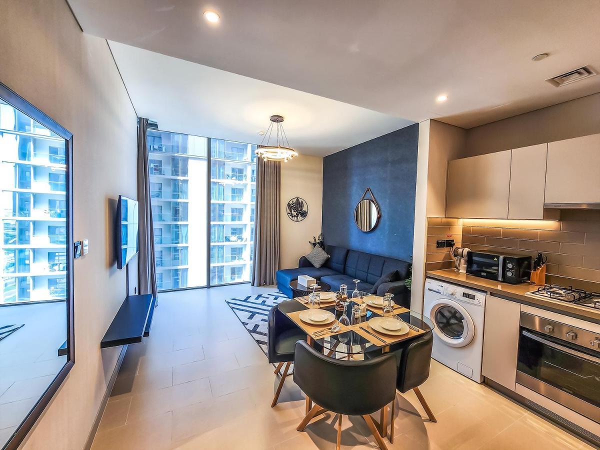 Stay Phenomenal 1 Bedroom Holiday Home Near Burj Khalifa ดูไบ ภายนอก รูปภาพ