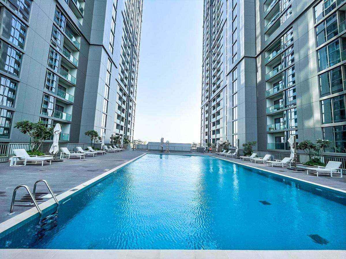 Stay Phenomenal 1 Bedroom Holiday Home Near Burj Khalifa ดูไบ ภายนอก รูปภาพ